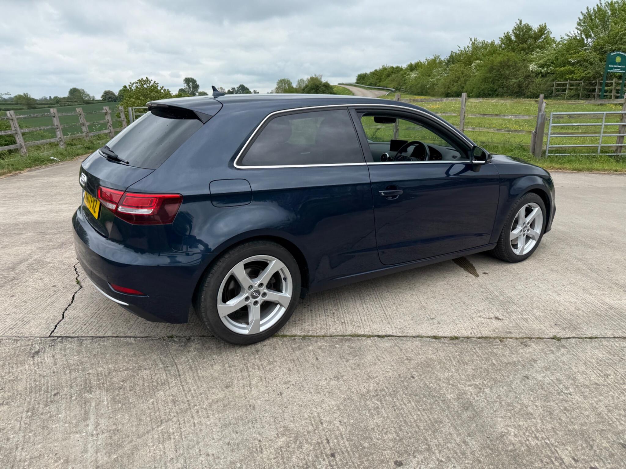 Audi A3 2.0 TFSI Sport S Tronic Euro 6 (s/s) 3dr — photo 89 of 120